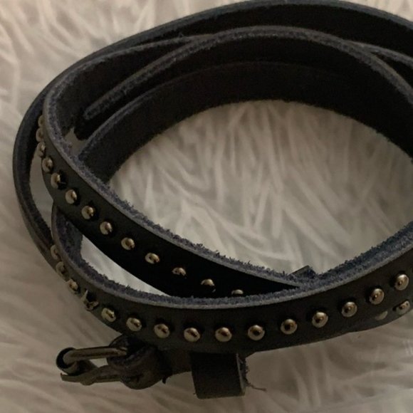 Black Leather Skinny Belt With Round Silver Studs main image 4